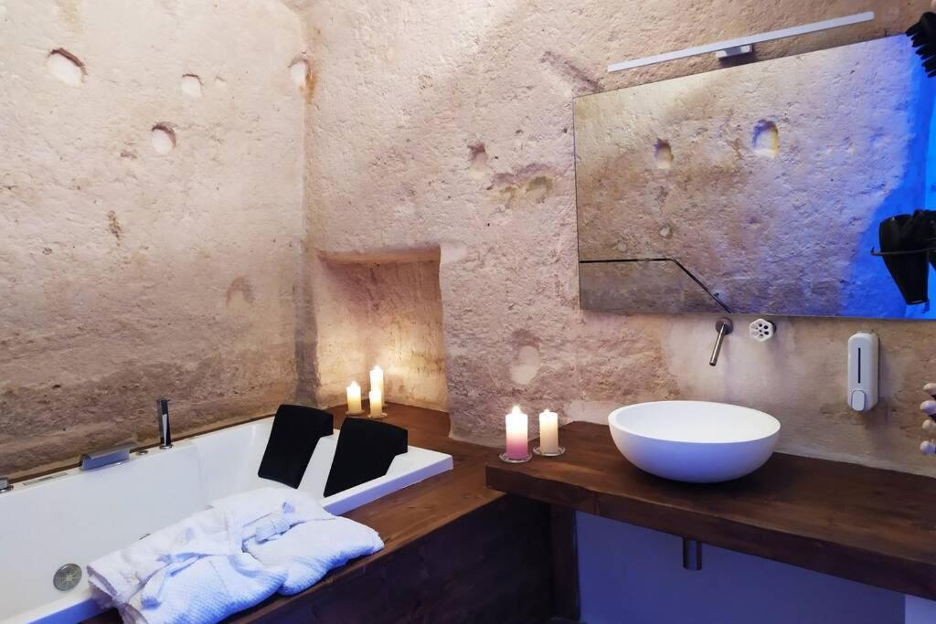 Fornaci 46 Sassi Con Idromassaggio Villa มาเตรา ภายนอก รูปภาพ