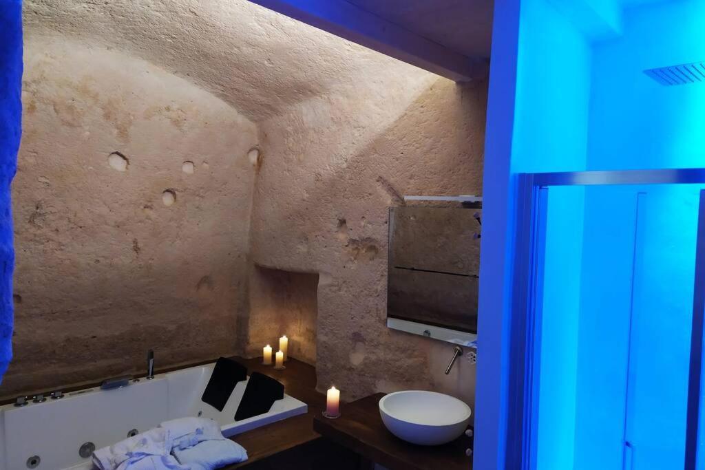 Fornaci 46 Sassi Con Idromassaggio Villa มาเตรา ภายนอก รูปภาพ