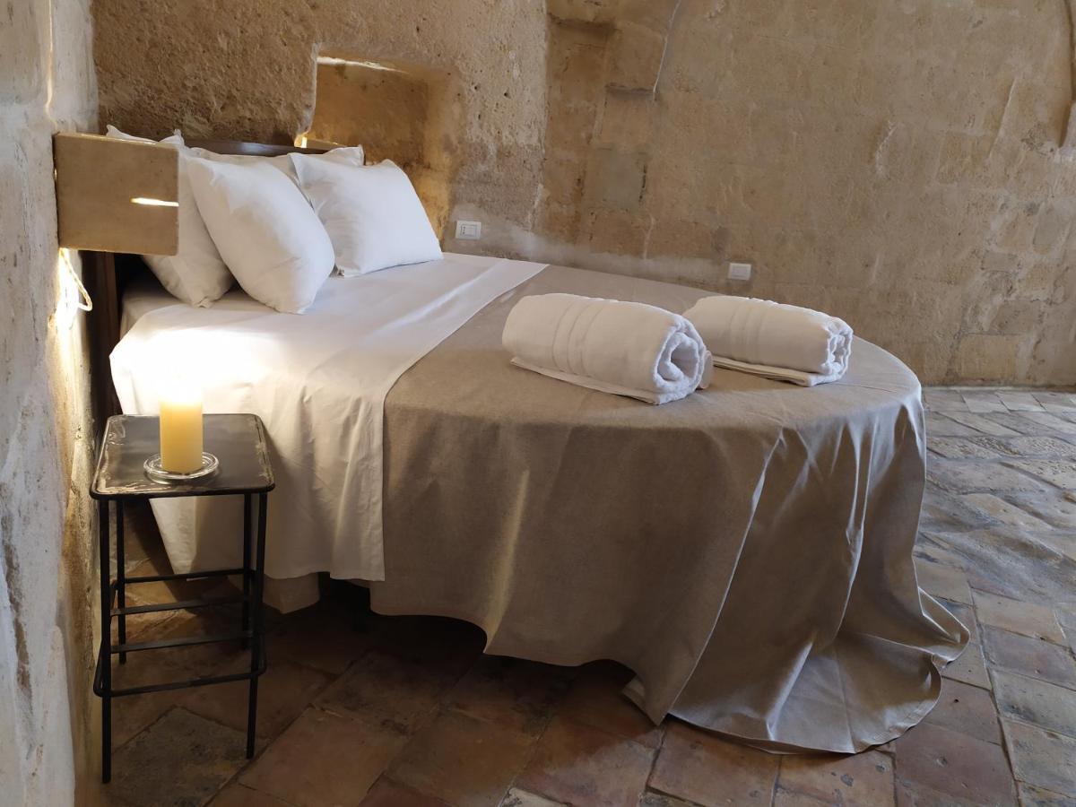 Fornaci 46 Sassi Con Idromassaggio Villa มาเตรา ภายนอก รูปภาพ