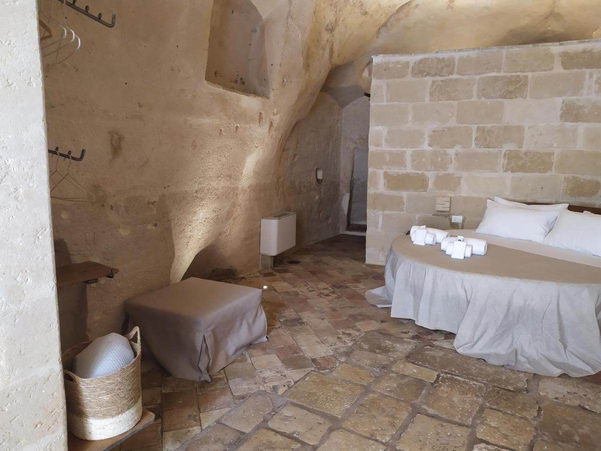Fornaci 46 Sassi Con Idromassaggio Villa มาเตรา ภายนอก รูปภาพ