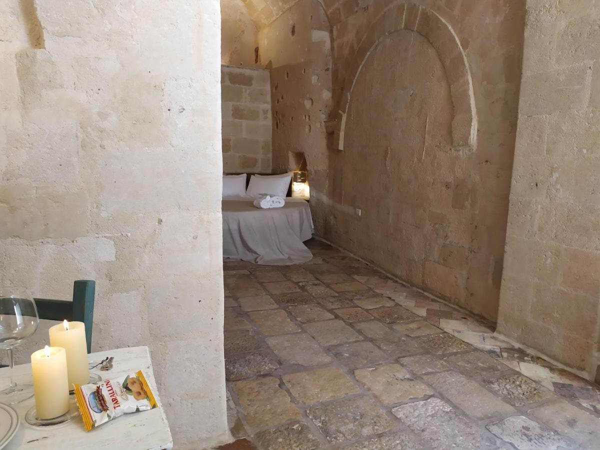 Fornaci 46 Sassi Con Idromassaggio Villa มาเตรา ภายนอก รูปภาพ