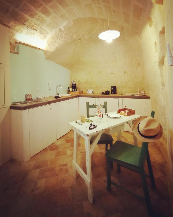 Fornaci 46 Sassi Con Idromassaggio Villa มาเตรา ภายนอก รูปภาพ